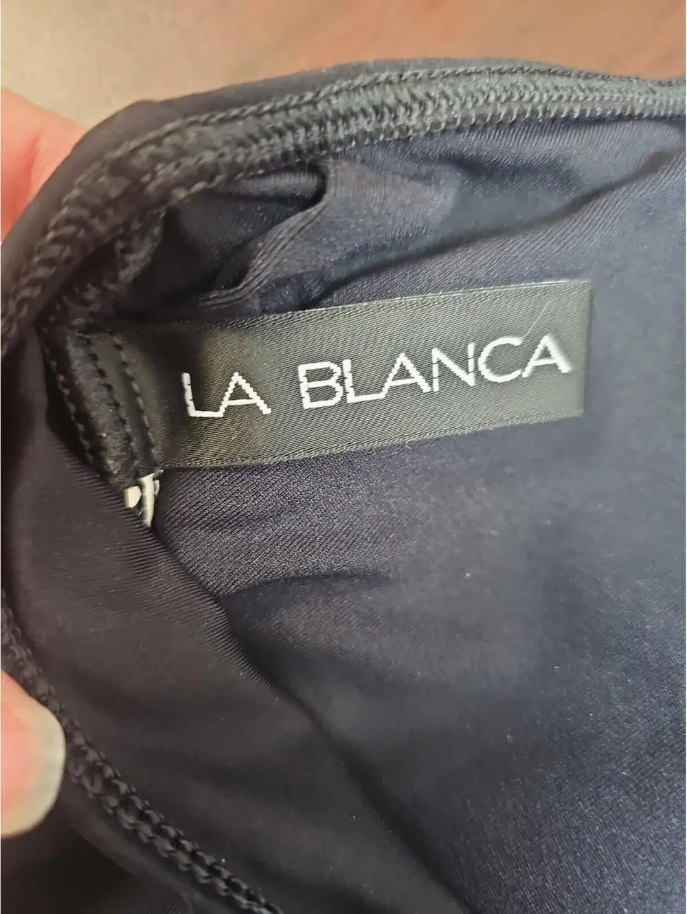 La Blanca size tag
